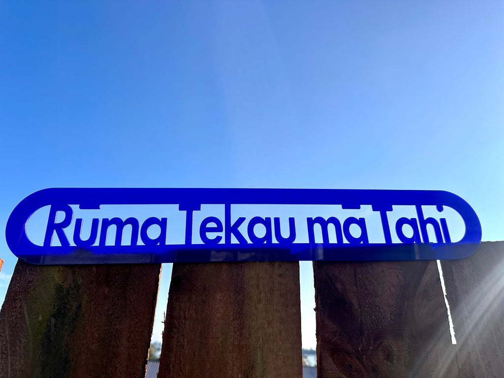 Kura signs