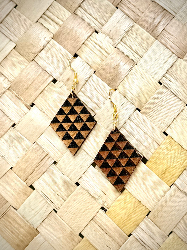 Niho Earrings