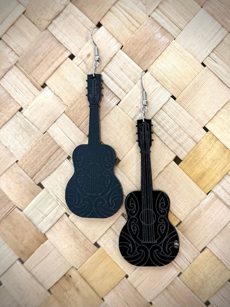 Guitars earring