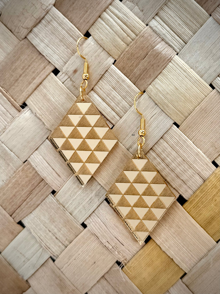Niho Earrings