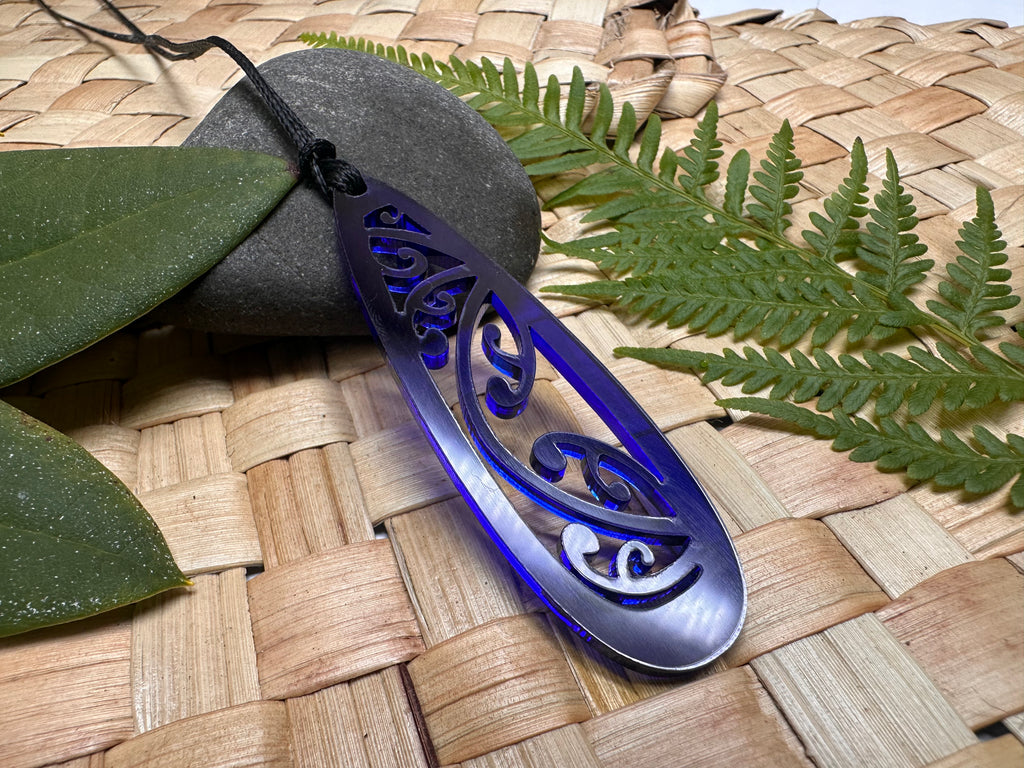 Kowhaiwhai Teardrop Pendant